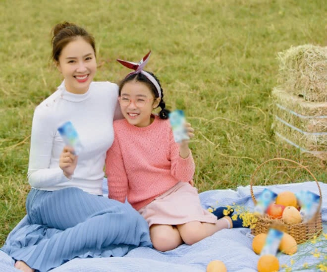 Con gái kín tiếng của các mỹ nhân vtv nhan sắc không thua kém mẹ ra đường bị nhận nhầm chị em - 13