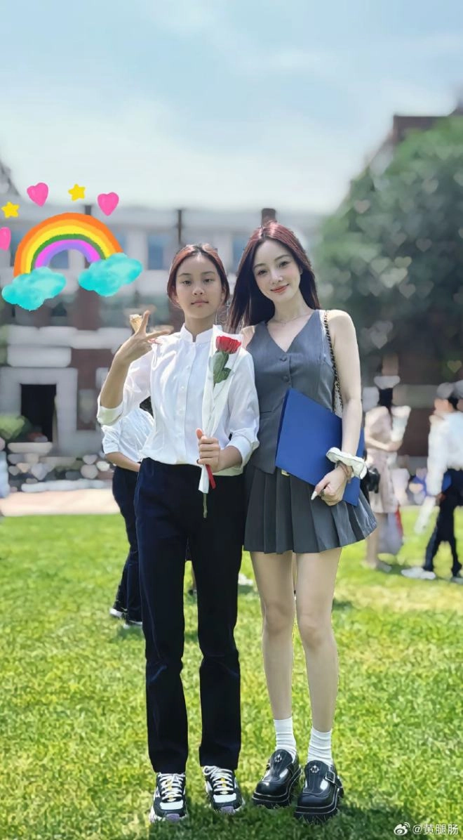 Con gái lý tiểu lộ 13 tuổi dính tin thẩm mỹ vì quá xinh đẹp đáp trả khi bị nói học không ra gì - 4