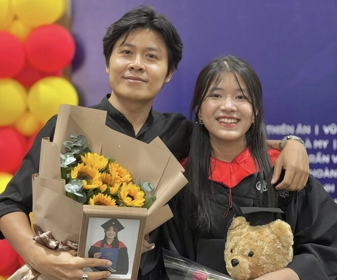 Con gái nguyễn văn chung sang úc đoàn tụ với mẹ ruột bố đơn thân tiếc nuối vì không có phép màu trước giờ bay - 1