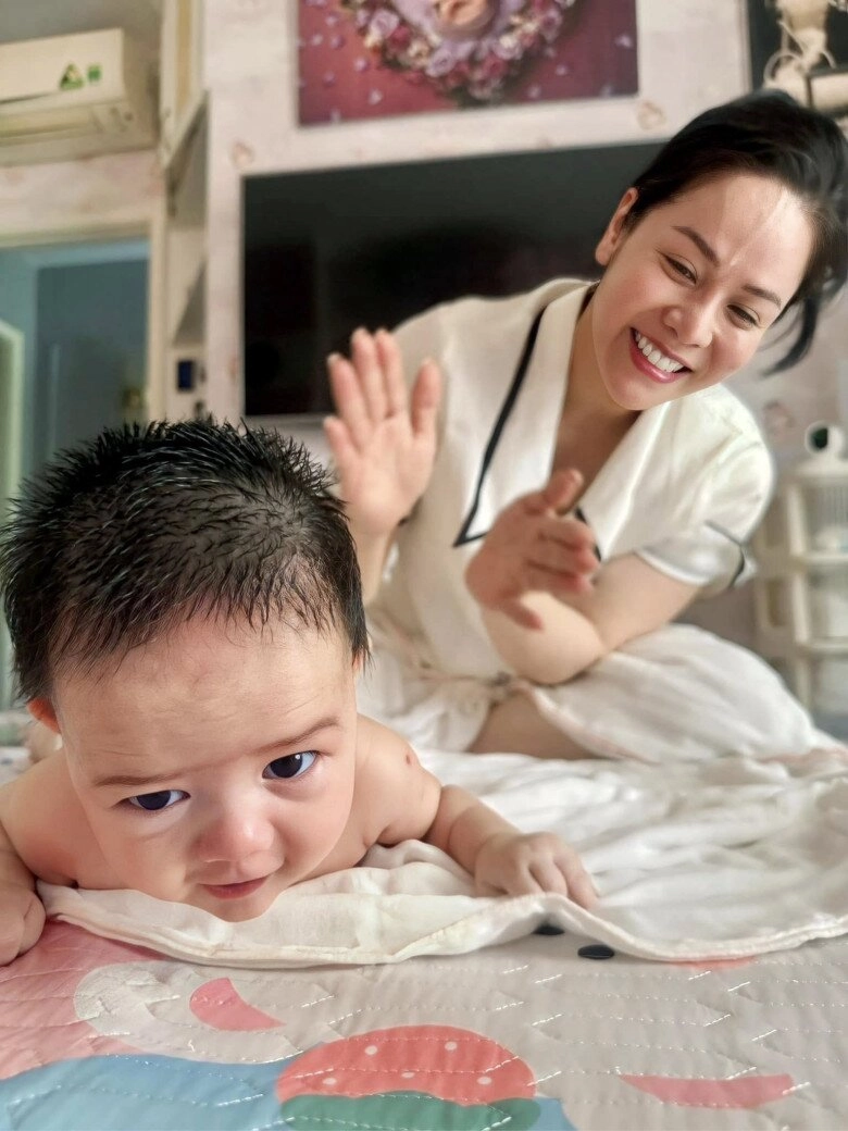 Con gái nhật kim anh 3 tháng tuổi bụ sữa trông cực yêu chào đời nhờ ivf nay trổ nét như con lai - 3