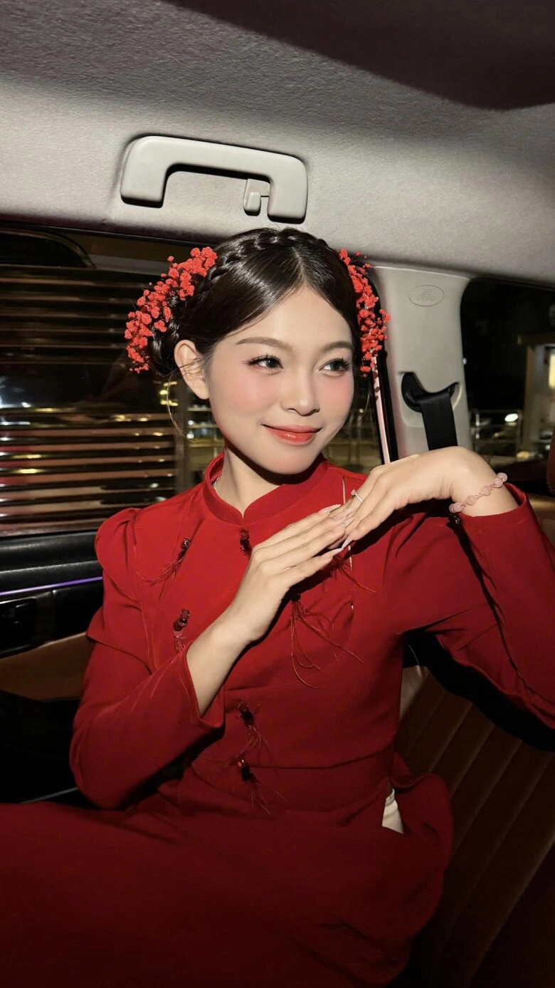 Con gái phi nhung - mạnh quỳnh làm đám cưới nghẹn ngào ôm di ảnh của mẹ nuôi trong ngày về nhà chồng - 10