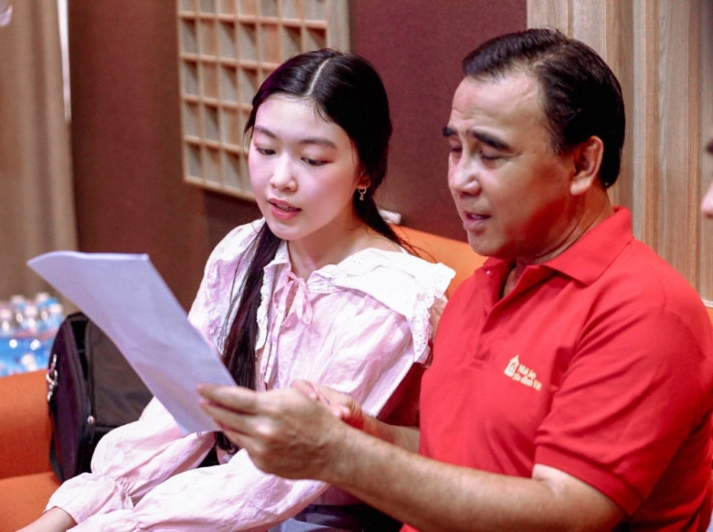 Lọ lem nhà mc quyền linh tậu xe sang giá chục tỷ ở tuổi 19 nói rõ số tiền mua xe từ đâu mà có - 7