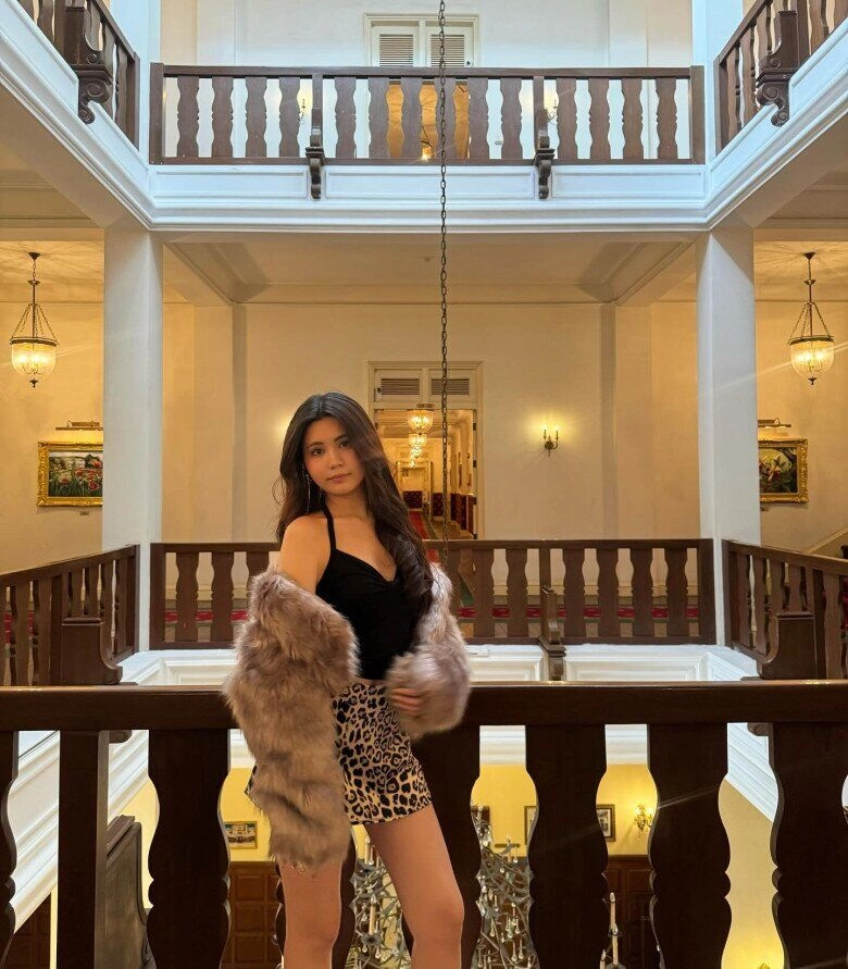 Con gái út của quyền linh liên tục bị nhắc nhở chuyện làm đẹp làm gì cũng bị soi khác hẳn chị lọ lem - 5