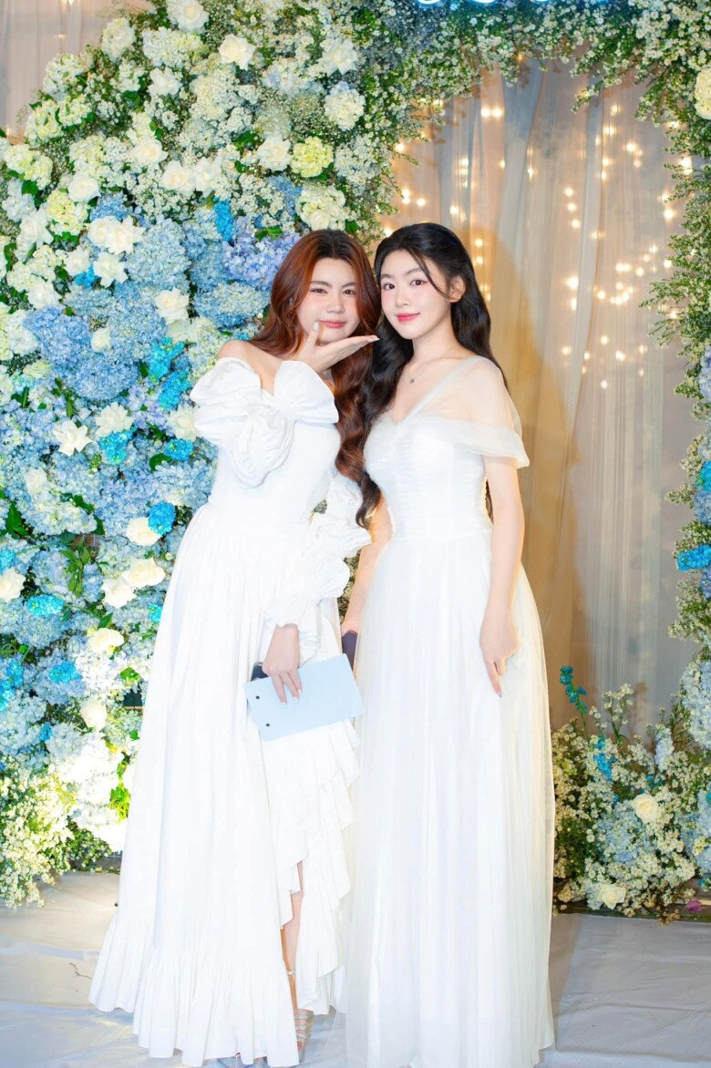 Con gái út của quyền linh liên tục bị nhắc nhở chuyện làm đẹp làm gì cũng bị soi khác hẳn chị lọ lem - 9