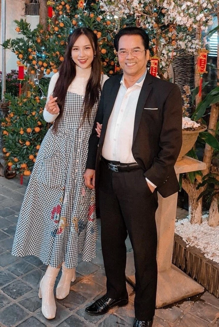 Con gái xinh như hoa của nsnd trần nhượng từ bé đã chịu thiệt thòi được bố cưng chiều khác hẳn người anh nổi tiếng - 6