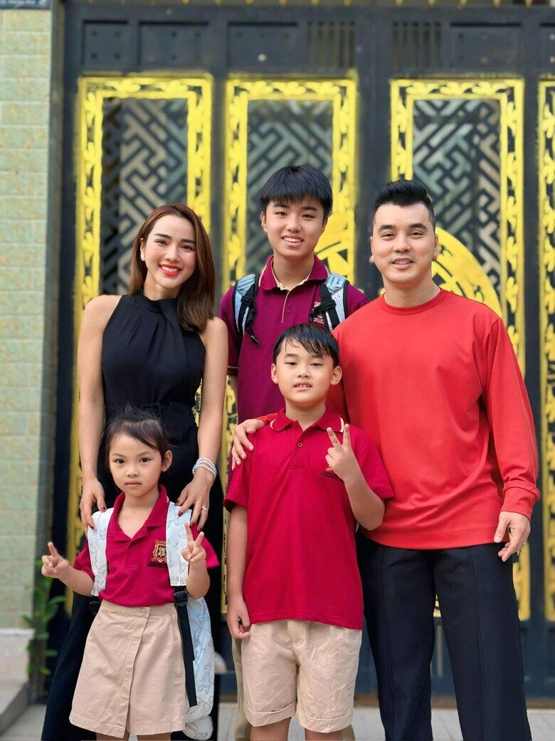 Con sao việt chuẩn bị lên đường du học ái nữ nhà thúy hạnh nhận học bổng quý tử ưng hoàng phúc có quốc tịch mỹ - 12