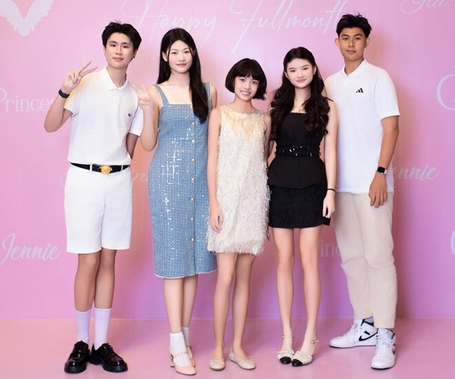 Con sao việt khoe chiều cao khủng cùng khung hình con gái bình minh lên đồ sang chảnh quý tử của lệ quyên lạnh như tiền - 1