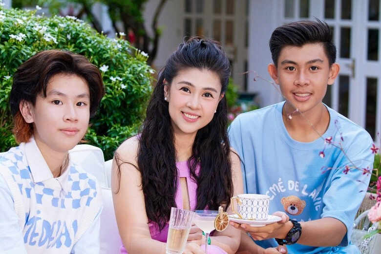 Con sao việt khoe chiều cao khủng cùng khung hình con gái bình minh lên đồ sang chảnh quý tử của lệ quyên lạnh như tiền - 4