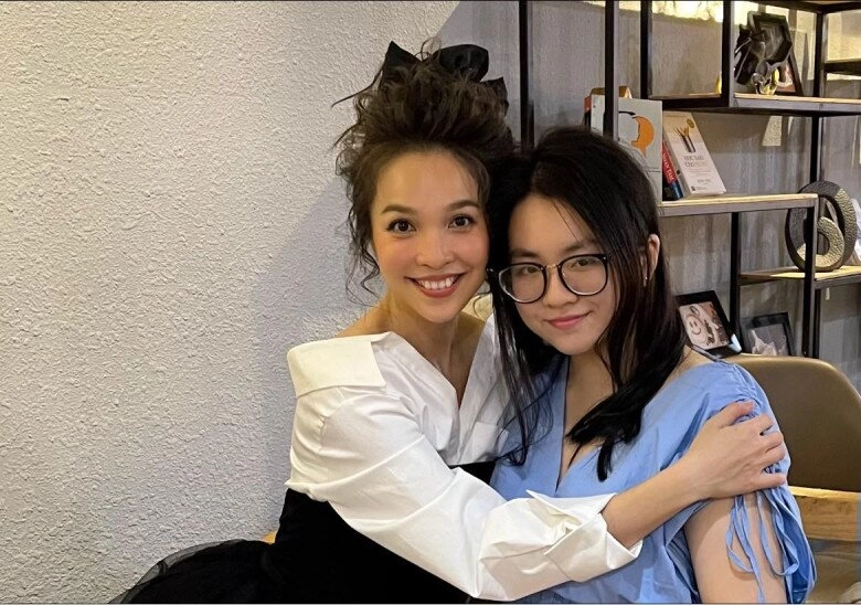 Con sao việt viết văn tả bố mẹ thúy diễm hồi hộp với quý tử quốc tịch mỹ hiền thục bị ví như robot - 6