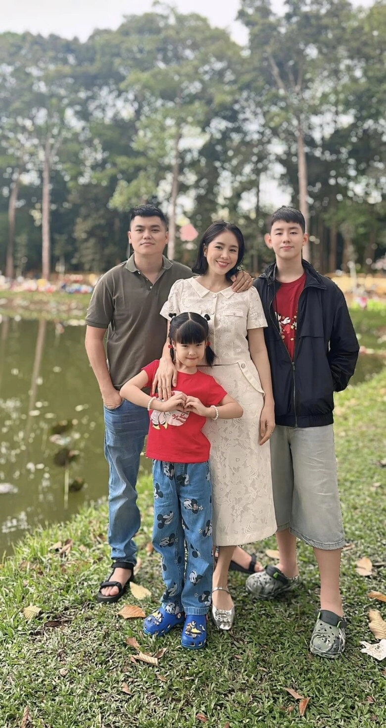 Con trai cao 1m8 của lê phương toát mồ hôi vào bếp đẹp chuẩn sao hàn lại diễn xuất đỉnh như mẹ - 7