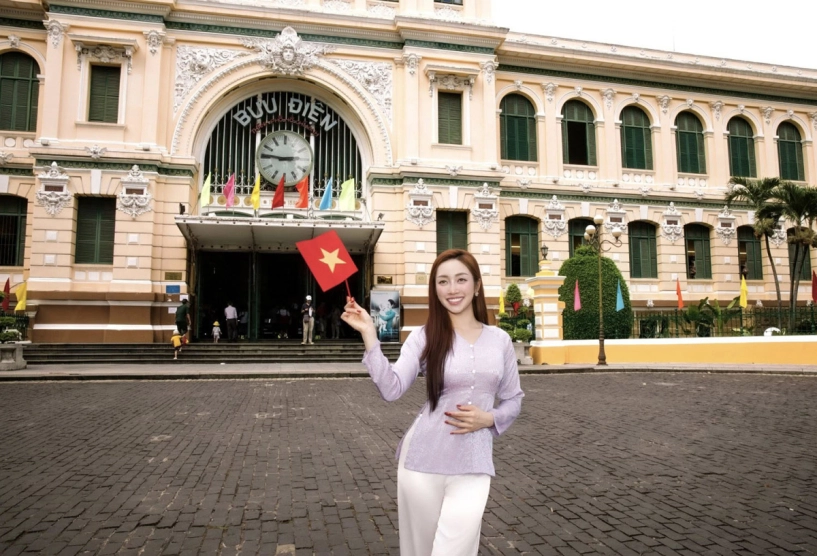 Con trai chi bảo rám nắng khi chụp ảnh với dàn đại bác giữa trưa - 8