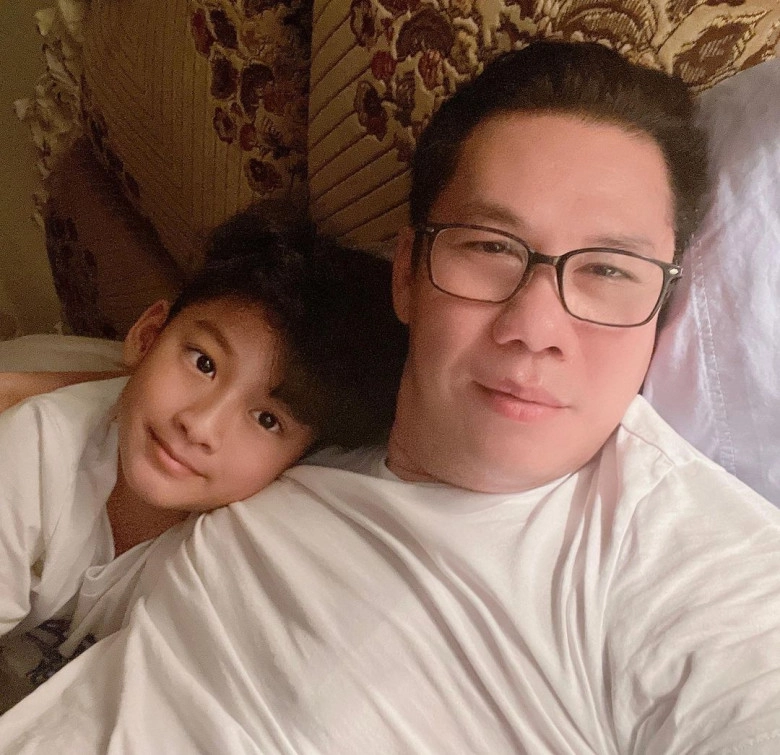 Con trai của lệ quyên được mẹ tháp tùng như trợ lý khi thi đấu vi vu khắp nước mỹ khiến bố doanh nhân thấy nhớ - 4