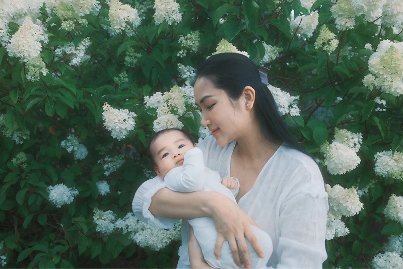 Con trai đáng yêu của lam trường - yến phương - 1