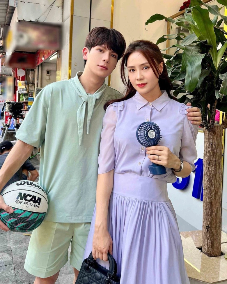 con trai hồng diễm từng đạt học sinh giỏi quốc gia quá khứ đen nhẻm giờ thành hot boy trên sóng giờ vàng vtv - 3