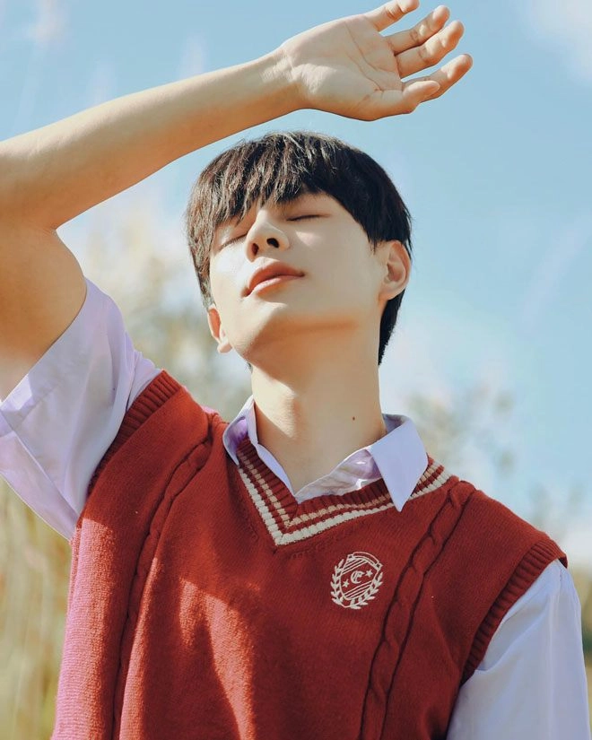 con trai hồng diễm từng đạt học sinh giỏi quốc gia quá khứ đen nhẻm giờ thành hot boy trên sóng giờ vàng vtv - 4