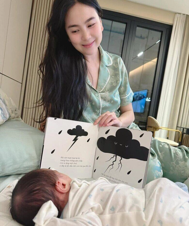 Con trai mai ngọc mới 3 tháng tuổi đã mặc vừa đồ của trẻ 9 tháng gương mặt như photocopy từ bố thiếu gia - 7