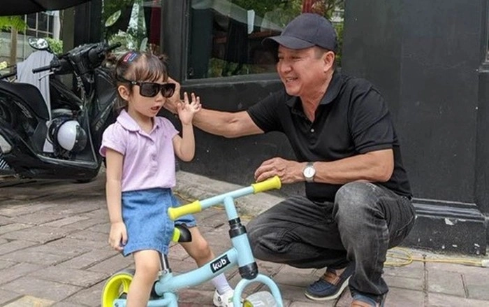 Con trai nsưt chí trung bóc trần sự thật về người bố nổi tiếng táo giao thông ngồi nghe mà ngậm ngùi - 8