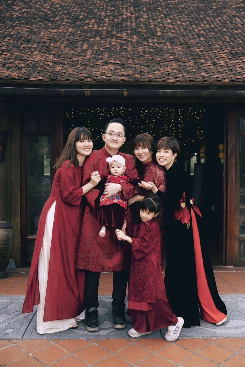Nsnd ngọc huyền trẻ trung rạng ngời bên 2 cháu nội nsưt chí trung nói vợ cũ sống hạnh phúc hậu ly hôn - 6
