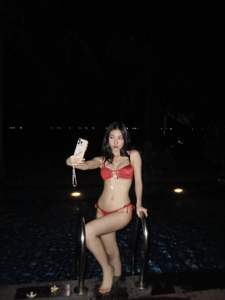 công chúa dâu tây khổng tú quỳnh gợi cảm với bikini - 3