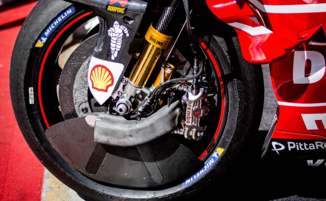 Công nghệ đua motogp độc lạ chỉ có trên aprilia rsv4 factory 1100 - 4