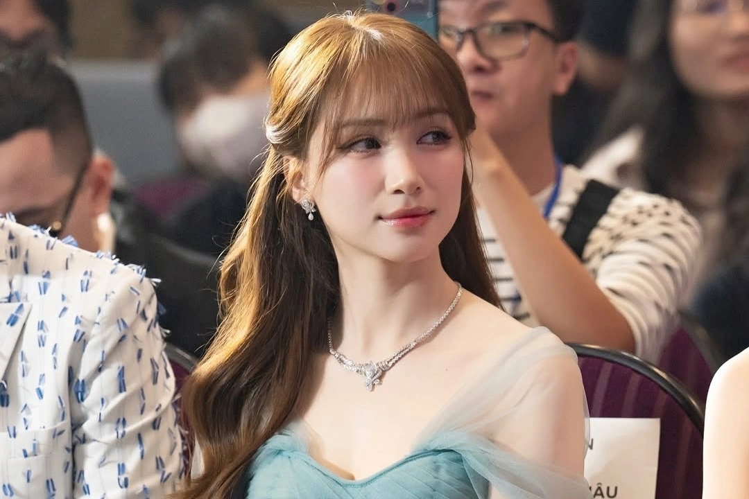 Cùng 30 tuổi hòa minzy thời tới cản không nổi hậu chia tay thiếu gia quỳnh kool bị nói mỗi hôm ở 1 nhà khác nhau - 3