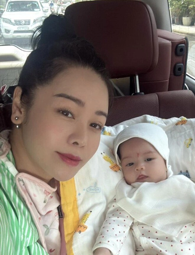 Cùng sinh năm 1985 nhật kim anh nói cắt buồng trứng sau khi sinh lần 2 ngân khánh mong con sau 10 năm cưới - 8