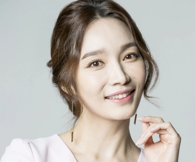 Cuộc hôn nhân ngắn nhất showbiz vợ bị chồng đạp vào bụng rồi vứt bỏ trên đường sau 19 năm rũ bùn đứng dậy - 1