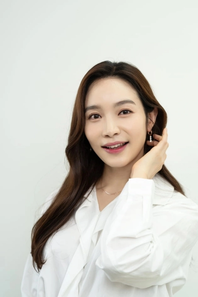 Cuộc hôn nhân ngắn nhất showbiz vợ bị chồng đạp vào bụng rồi vứt bỏ trên đường sau 19 năm rũ bùn đứng dậy - 9