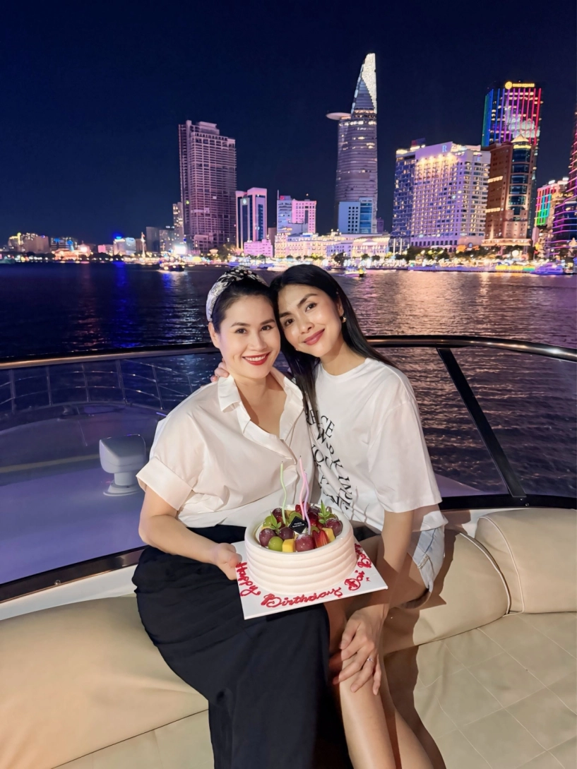 Cuộc sống bên chồng con của tăng thanh hà - 16