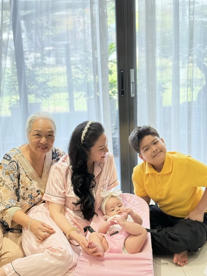 Cuộc sống của nhật kim anh khi làm mẹ lần hai - 9