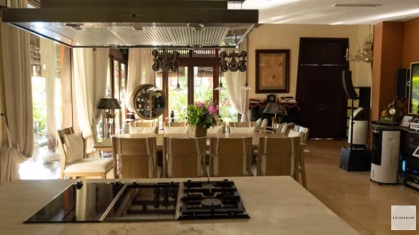 Cuộc sống sang chảnh trong biệt thự nhà vườn gần 20 năm tuổi mất gần 3 năm mới được xây xong của hh hà kiều anh - 25