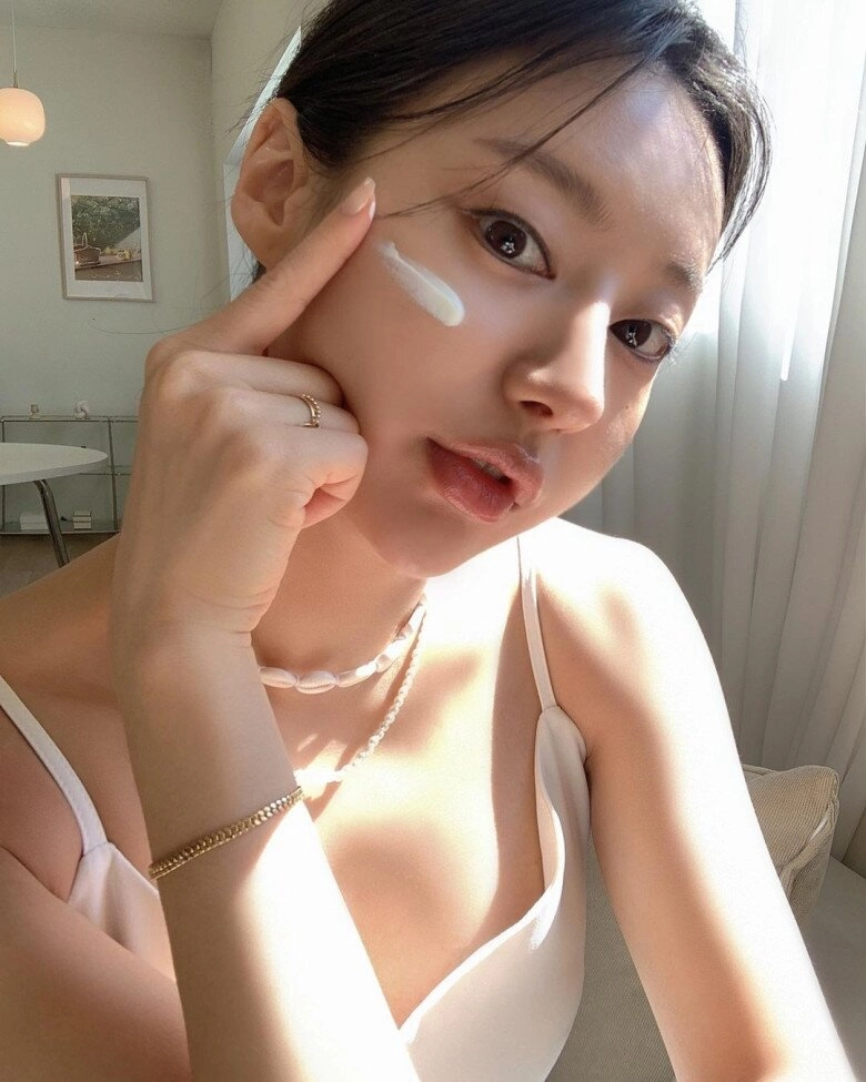 Da xỉn màu vì ăn ngọt phú bà đào hỷ nhi chăm dùng 2 thứ này để làm trắng da hiệu quả - 10