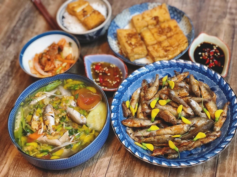 Đặc sản trời cho mỗi năm 1 lần ở miền tây bé bằng ngón tay nấu lẩu rất ngon - 3