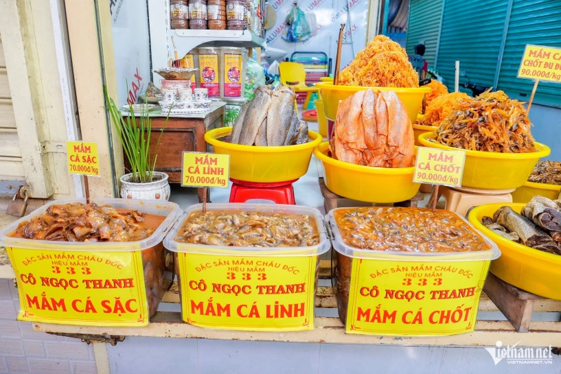 Đặc sản trời cho mỗi năm 1 lần ở miền tây bé bằng ngón tay nấu lẩu rất ngon - 7