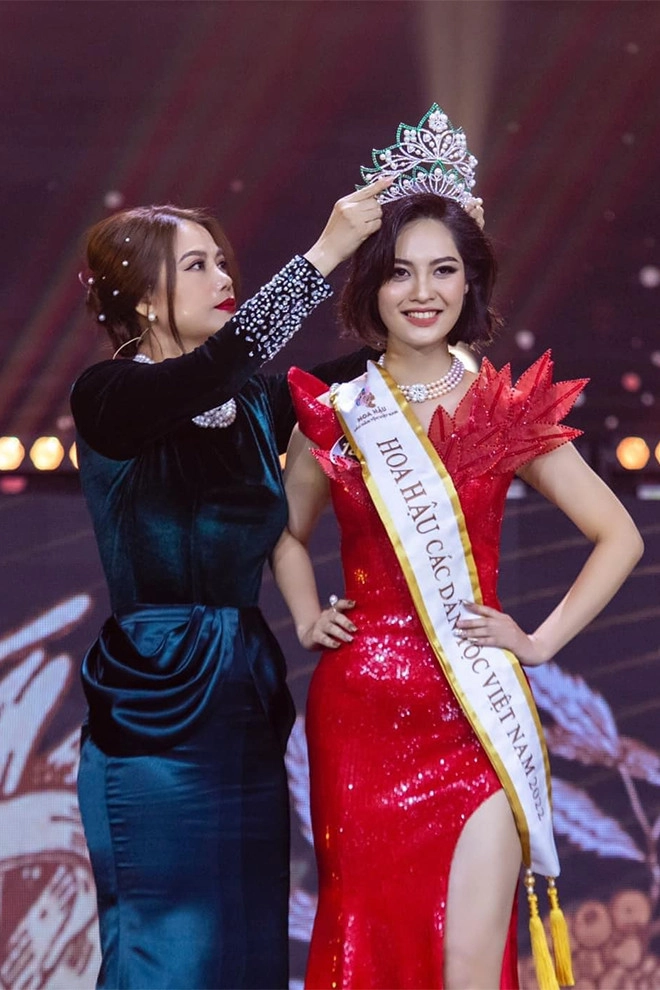 Đám cưới của hoa hậu nông thúy hằng và doanh nhân hơn 8 tuổi đình hiếu - 8