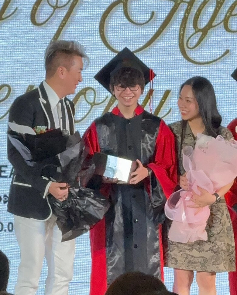 Đàm vĩnh hưng khóc trong lễ trưởng thành của con trai kín tiếng mẹ ruột của quý tử được ông hoàng nhạc việt yêu chiều - 2