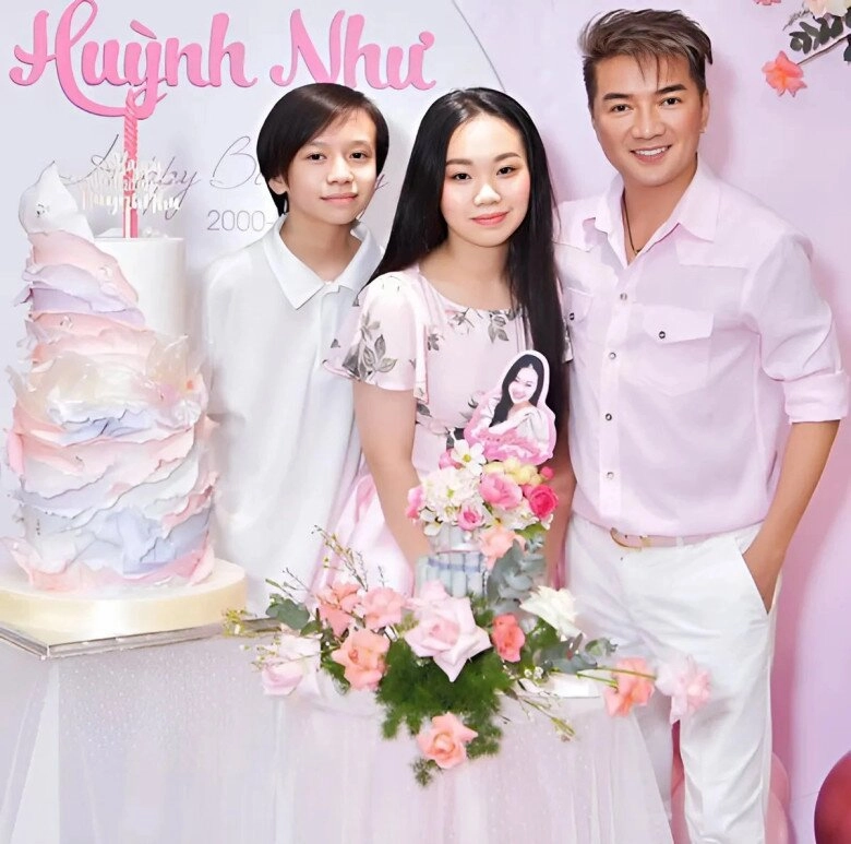 Đàm vĩnh hưng thương con trai thi tốt nghiệp thpt về nhà đóng cửa phòng không ăn cơm - 7