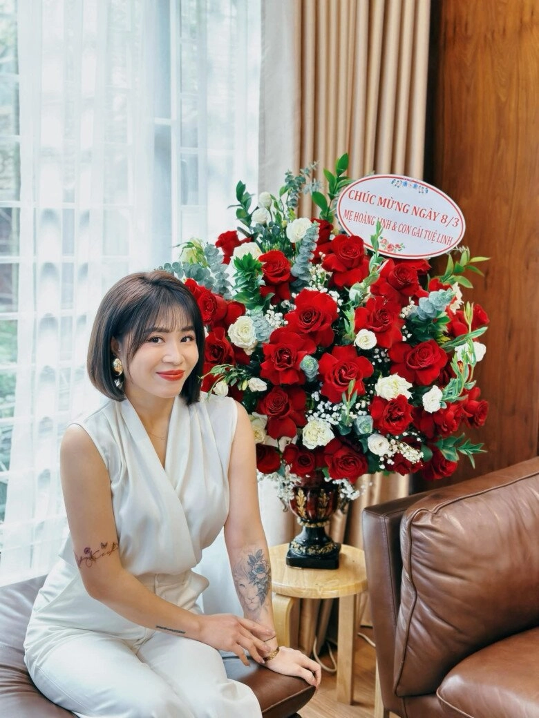 Dàn mc có nhiều hình xăm nhất truyền hình người cuối đã làm mẹ 3 con vẫn chất lừ - 7