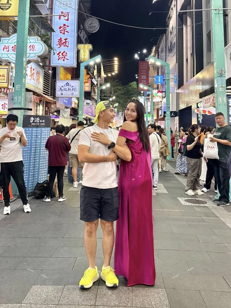 Dàn mỹ nhân việt vác bụng bầu đi du lịch nước ngoài tuyết lan sang chảnh như phú bà dubai hhen niê dính chồng không rời - 9