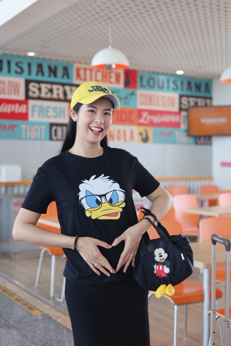 Dàn mỹ nhân việt vác bụng bầu đi du lịch nước ngoài tuyết lan sang chảnh như phú bà dubai hhen niê dính chồng không rời - 14