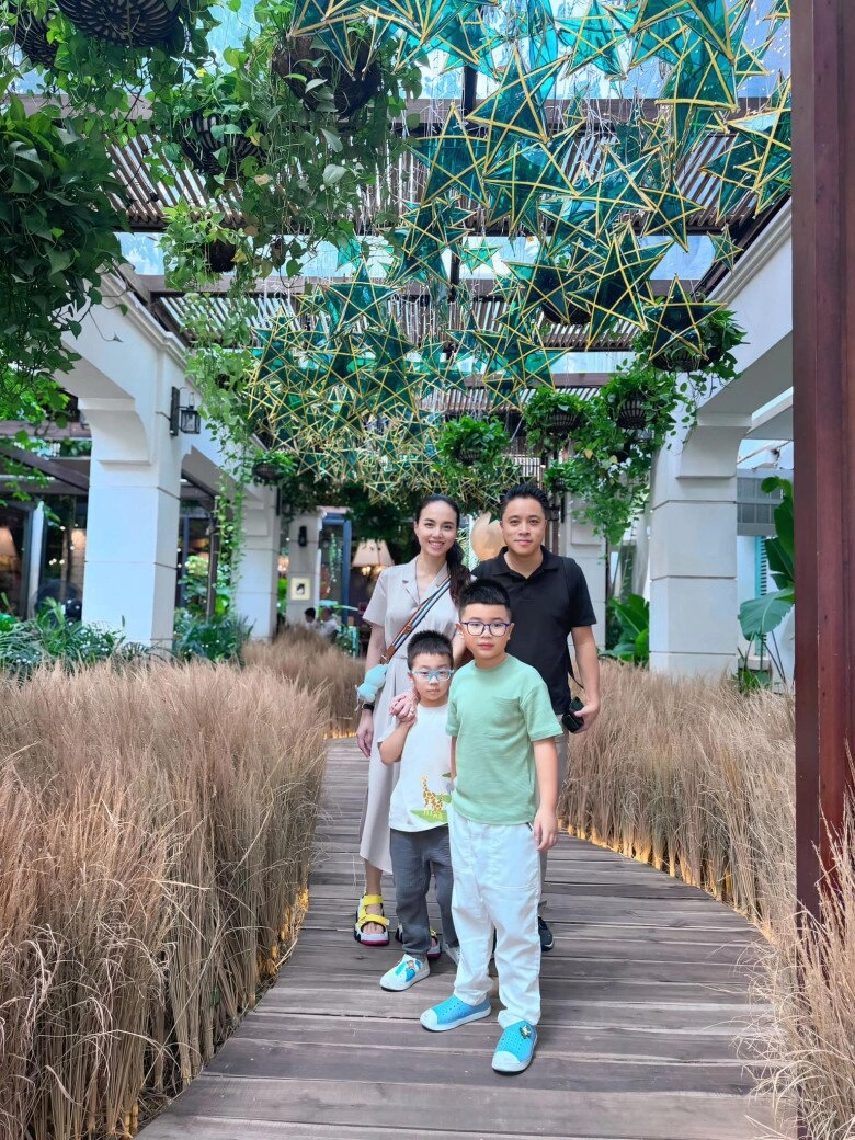 Dàn mỹ nhân việt xuất thân từ trường nhân văn tphcm đinh ngọc diệp còn là thạc sĩ lan khuê làm dâu hào môn - 2