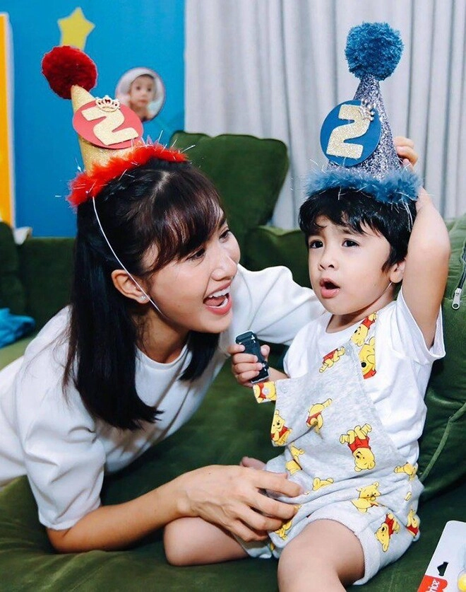 Dàn quý tử của sao cổng mặt trời nguyệt ánh hạ sinh soái ca nhí lai ấn hòa hiệp có con trai ở tuổi 43 - 10