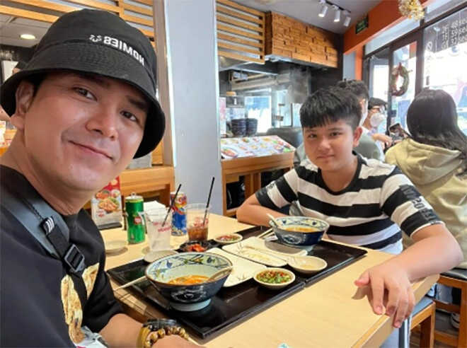 Dàn quý tử của sao cổng mặt trời nguyệt ánh hạ sinh soái ca nhí lai ấn hòa hiệp có con trai ở tuổi 43 - 15