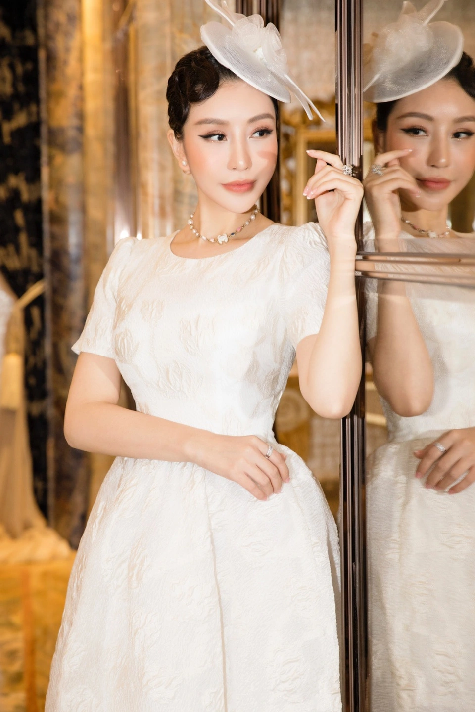 Đăng quang hoa hậu rồi làm mẹ đơn thân 3 con nhan sắc lam cúc ở độ tuổi u40 thế nào - 1