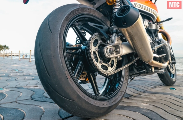 Đánh giá speed twin 1200 rs với 9 điều bạn cần biết - 12