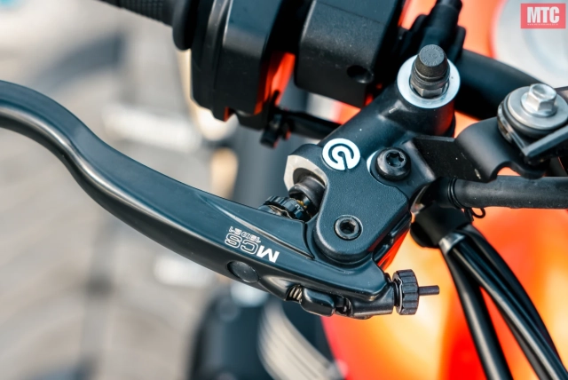 Đánh giá speed twin 1200 rs với 9 điều bạn cần biết - 16