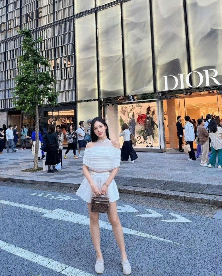 Danh tính gái thanh hoá bị đồn nối gót thần tiên tỉ tỉ phương nhi làm dâu hào môn là á hậu chưa từng thi quốc tế - 6