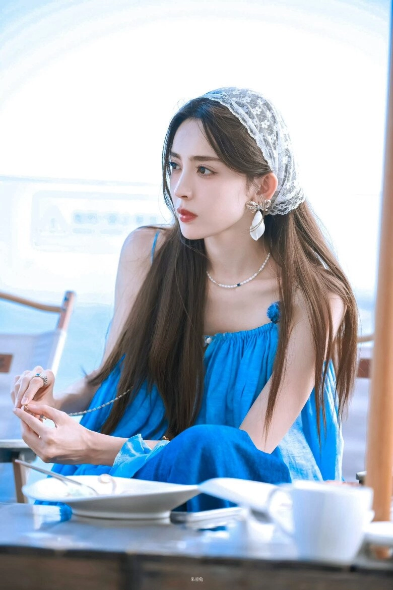 đệ nhất mỹ nhân tân cương cả đời không có nổi một tấm ảnh xấu tuân thủ tỉ mỉ 5 bước để sở hữu làn da đẹp mê hồn - 5