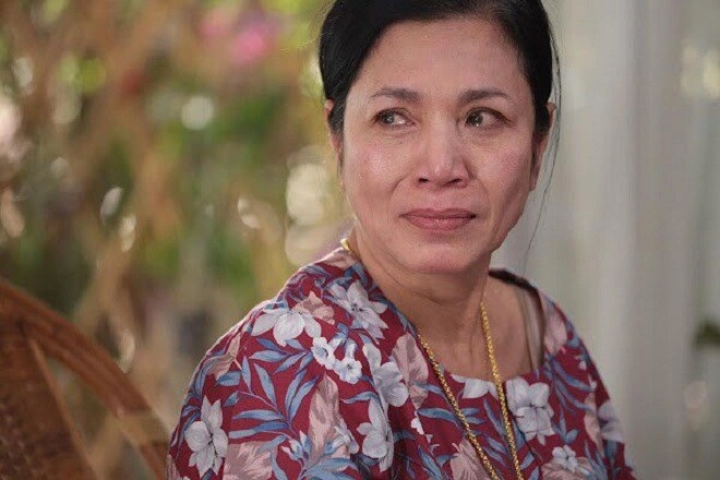 Đến nhà chồng cũ mượn tiền cho con trai cưới vợ mẹ anh cho giỏ trứng ung định vứt thì tôi sững người - 2