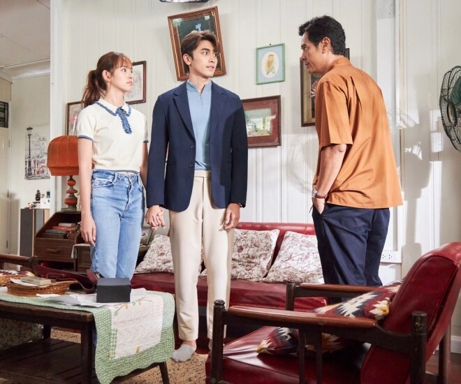 Đến tặng quà sinh nhật mẹ chồng cũ sau 1 năm ly hôn vừa đẩy cửa bước vào tôi quyết tái hôn - 1
